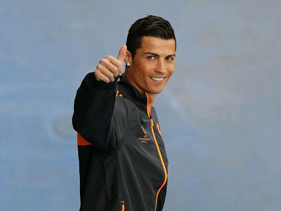 弗格森谈曼联：新门将拉门斯状态出色，球队当前状态正在好转（弗格森：曼联新门将拉门斯发挥抢眼，球队状态回暖）