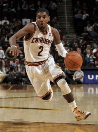 新一期身价排行榜：亚马尔领跑，穆西亚拉与奥利塞保持不变（最新身价榜出炉：亚马尔居首，穆西亚拉与奥利塞身价未变）