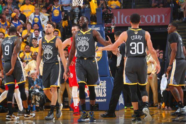 赵睿的表现令人惊喜，突破自我展现全新实力（赵睿惊喜发挥，突破自我尽展新实力）