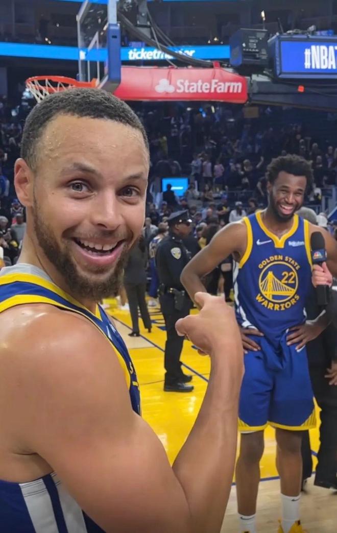 英超赛场亮点：利物浦逆转曼联,（英超焦点战：利物浦完成逆转击败曼联）