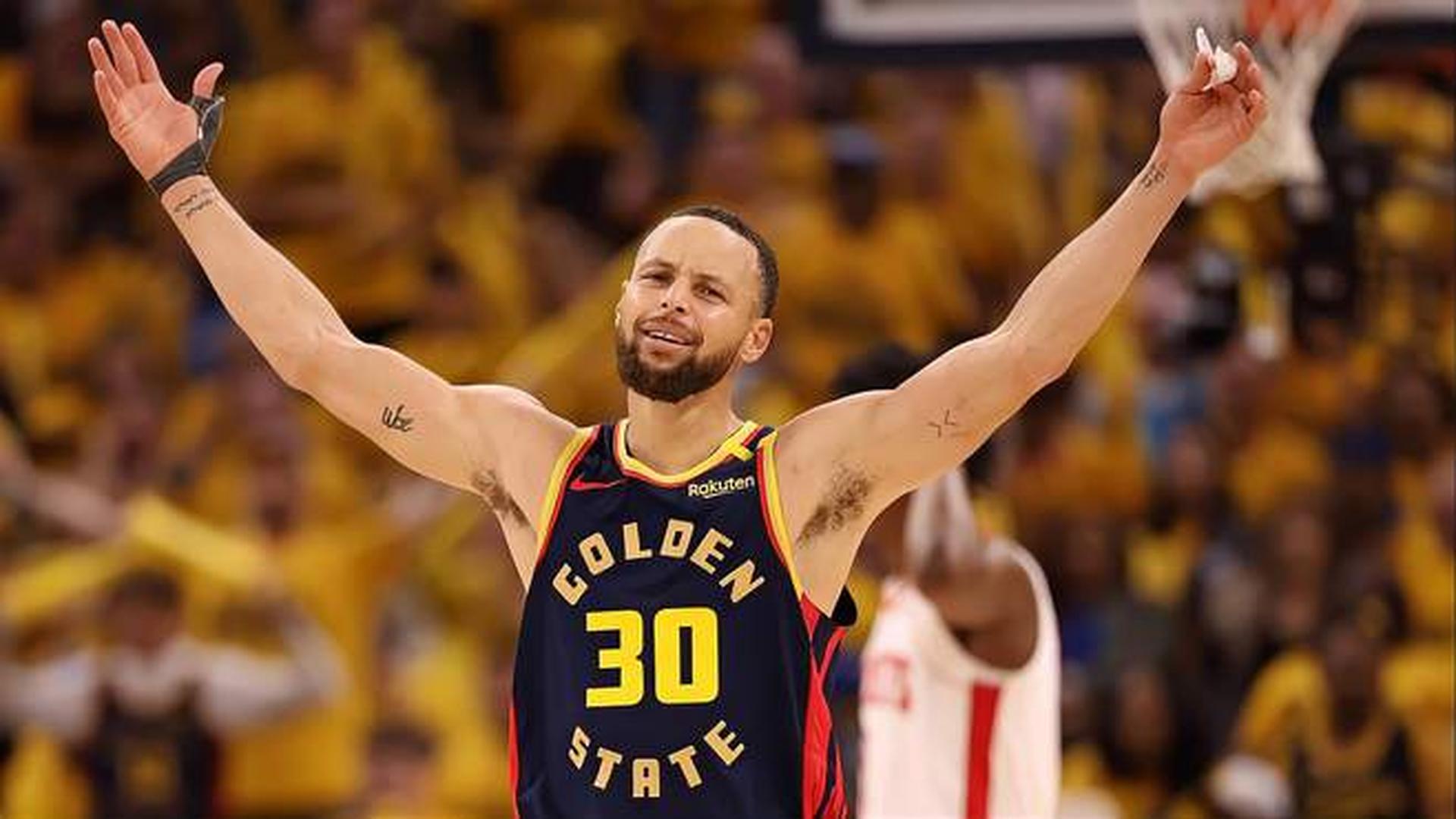 足球法甲豪门积极引援，锁定两大目标（法甲豪门积极补强，目标锁定两将）