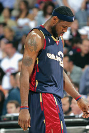 尽力局！阿尔达马空砍37分10板，灰熊被终结2连胜（阿尔达马37分10板难救主，灰熊两连胜告终）