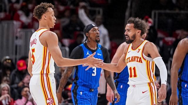 激斗二番战，沙尔克球迷再次与多特蒙德球迷在科隆斗殴（科隆再起风波：沙尔克与多特蒙德球迷二次爆发激烈冲突）