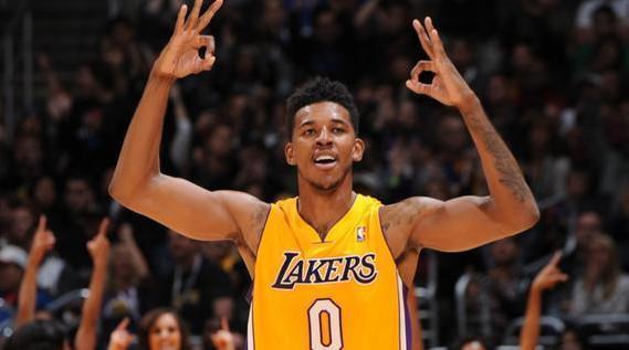 传奇怒喷萨拉赫：耻辱！1年2次开炮，难比梅罗+是利物浦成就了他（名宿痛斥萨拉赫：耻辱！一年两次开炮，难与梅罗比肩，是利物浦成就了他）