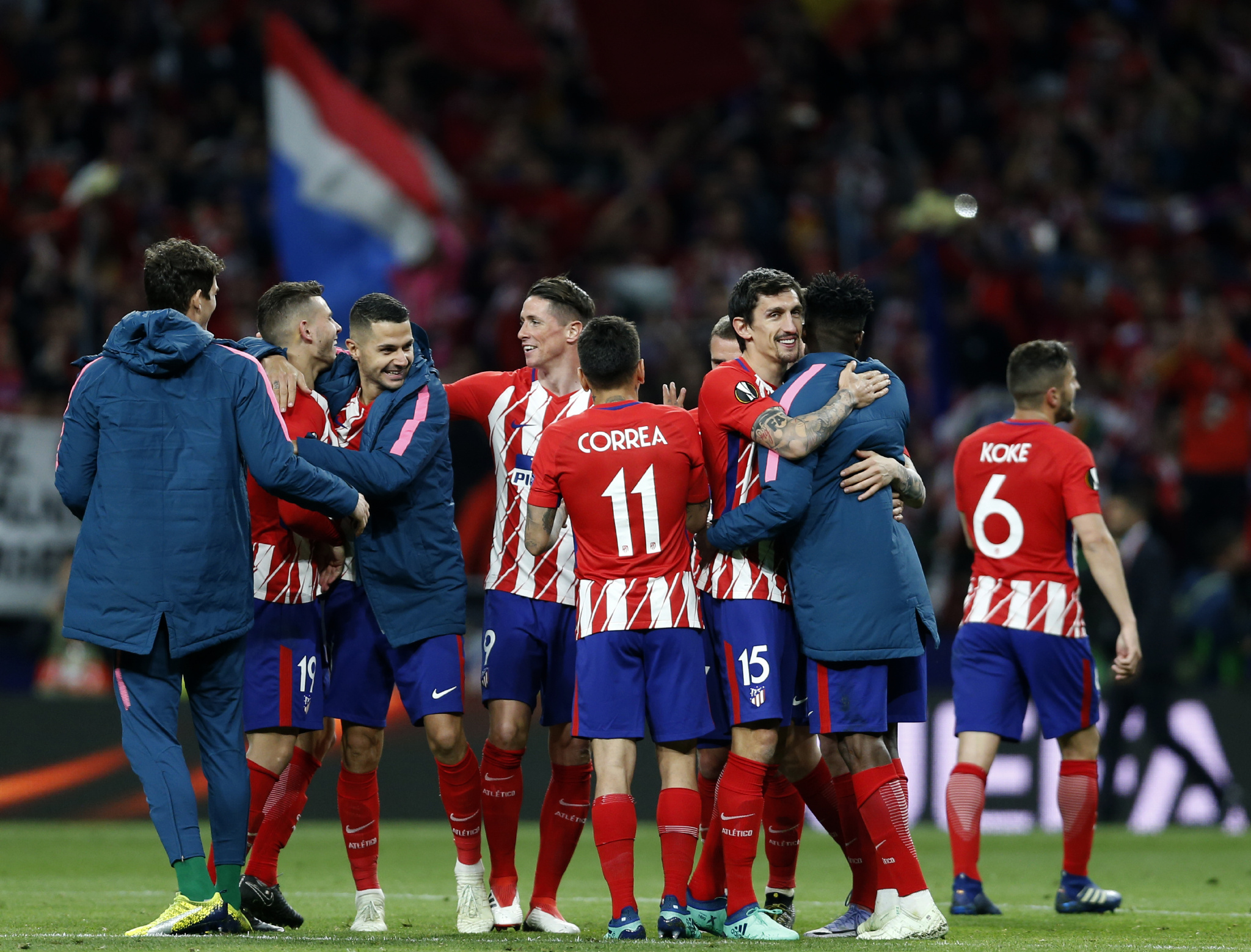 面对韩国梅开二度制胜，拜合拉木荣获本届熊猫杯赛事MVP（梅开二度击败韩国，拜合拉木加冕熊猫杯MVP）